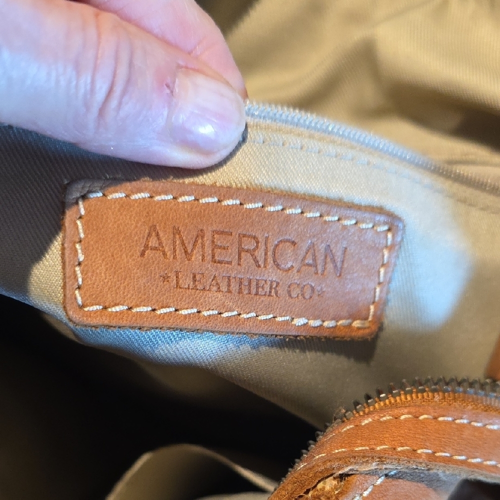 American Leather Co. Lenox Triple Entry Leather Sa - Picture 16 of 16